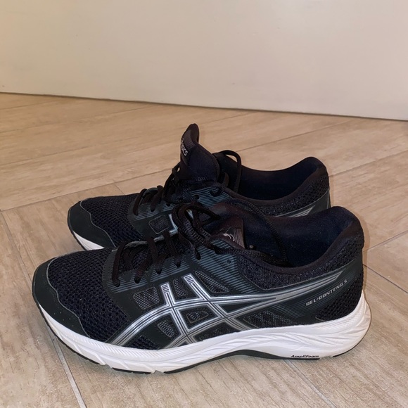 Black ASICS Running Shoes - Picture 4 of 5